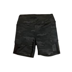 NWT Pink Active Camo 6” Bike Shorts Black Size S